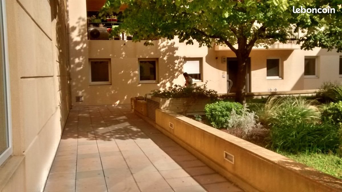 Appartement à louer, 26m², Nîmes