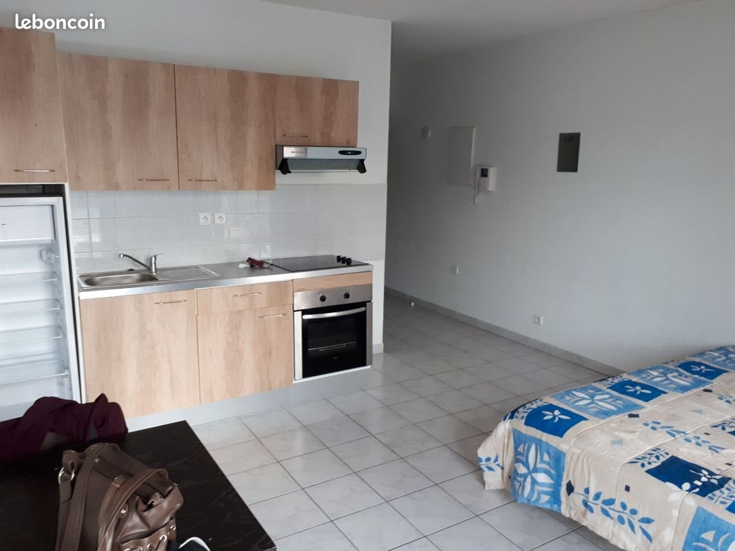 Appartement à louer, 26m², Nîmes
