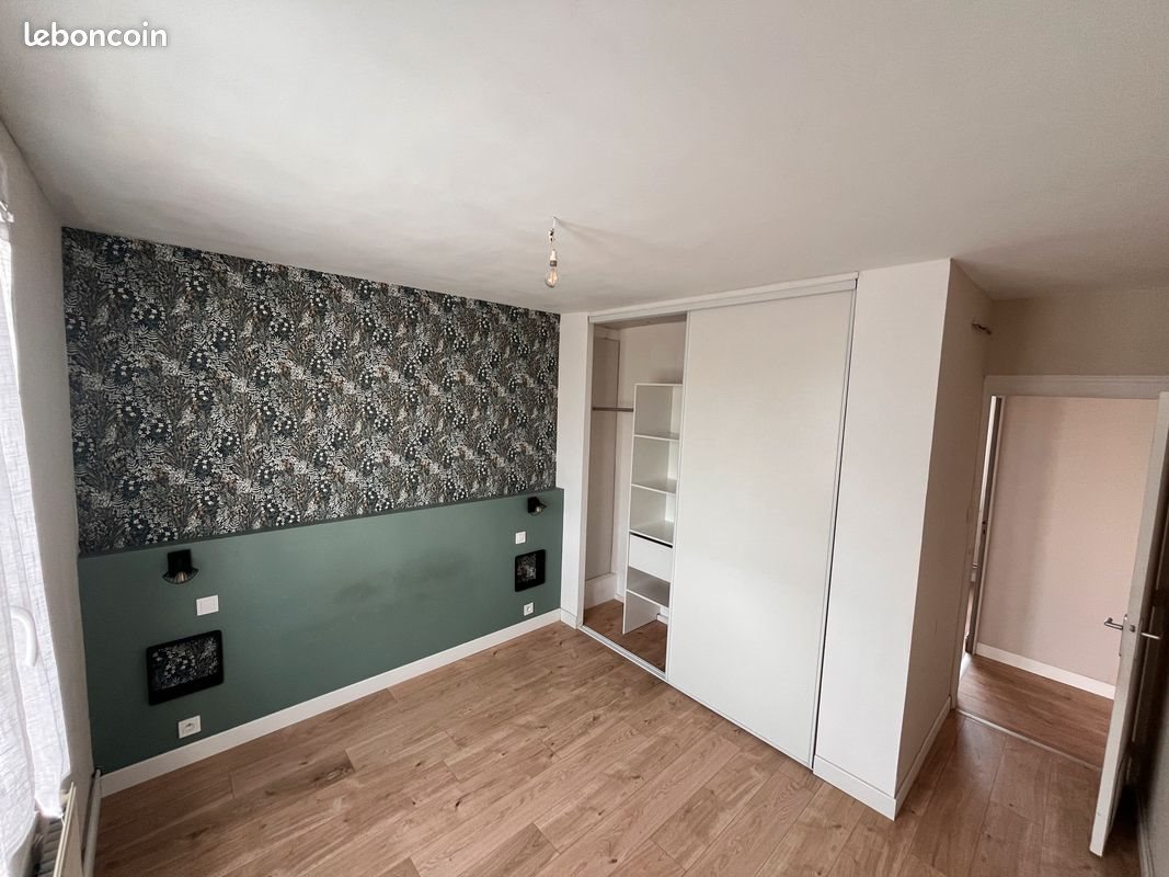 Appartement à louer, 74m², Rochefort