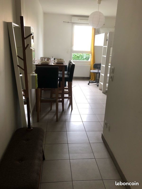 Appartement à louer, 21m², Vénissieux