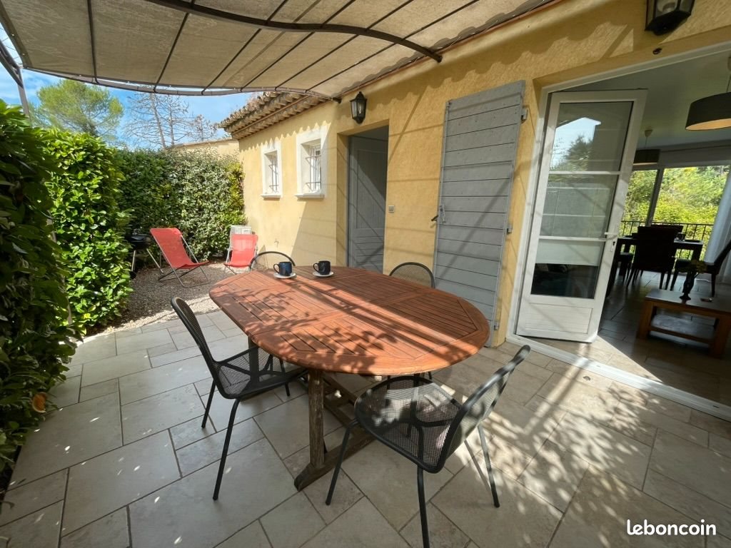 Appartement à louer, 50m², Montauroux