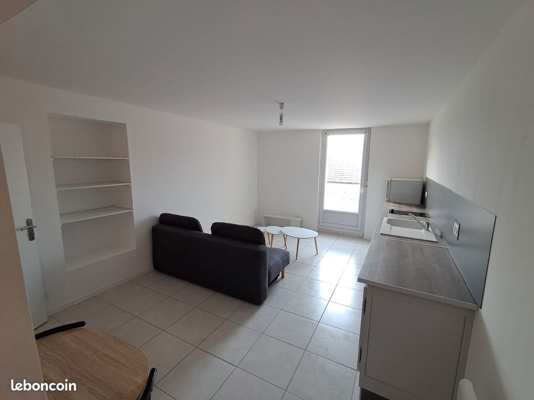 Appartement à louer, 46m², Saint-Ambroix