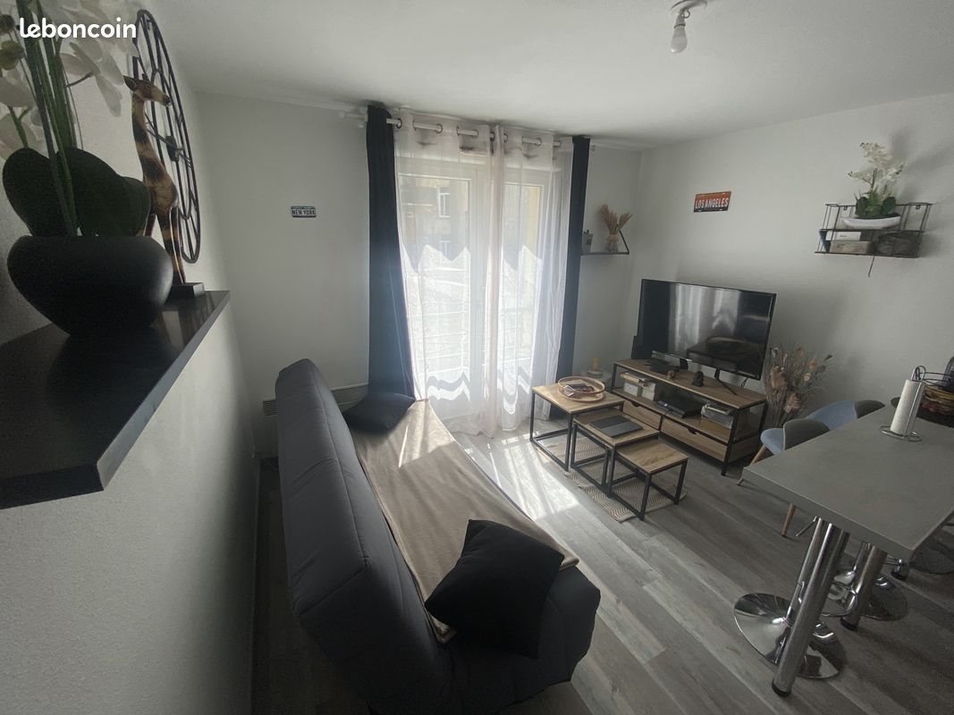 Appartement à louer, 23m², Trappes