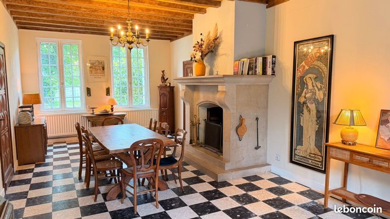 Maison à louer, 210m², La Feuillie