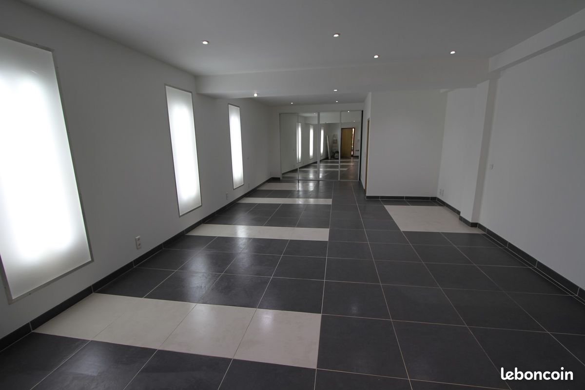 Appartement à louer, 55m², Aubagne