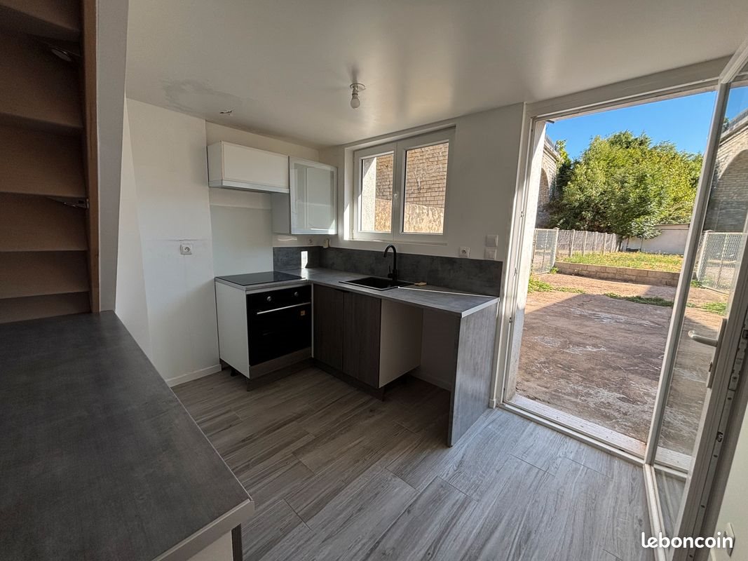 Maison à louer, 66m², Bonneval