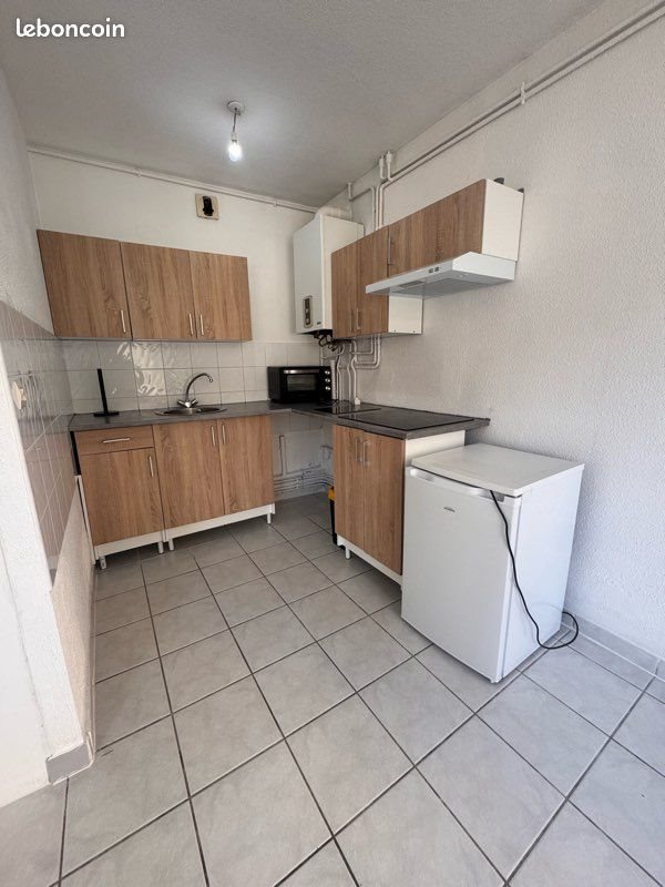 Appartement à louer, 35m², Saint-Etienne