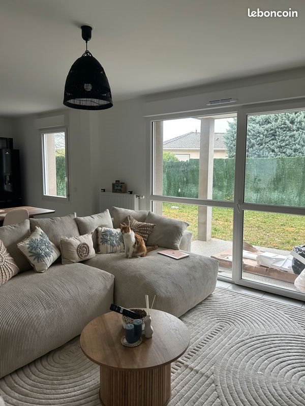 Appartement à louer, 85m², Ternay