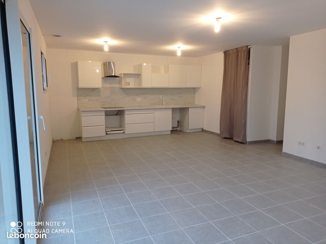 Appartement à louer, 73m², Yenne
