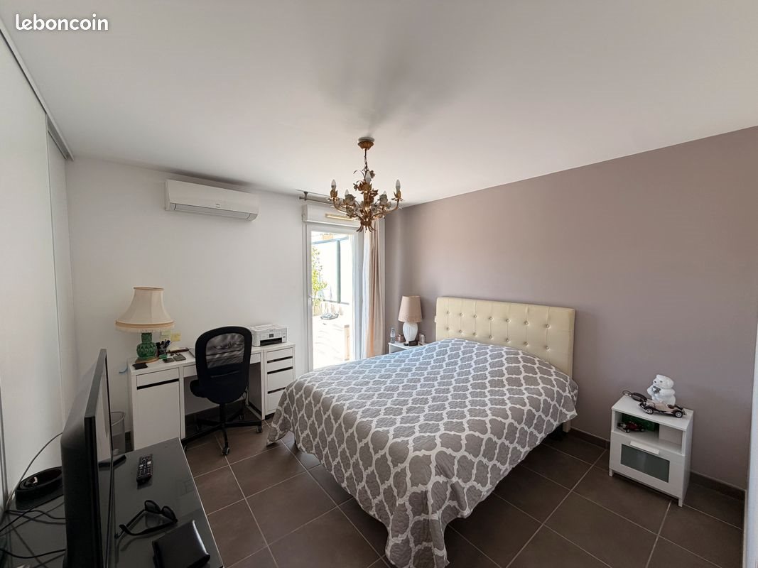 Appartement à vendre, 68m², Fréjus