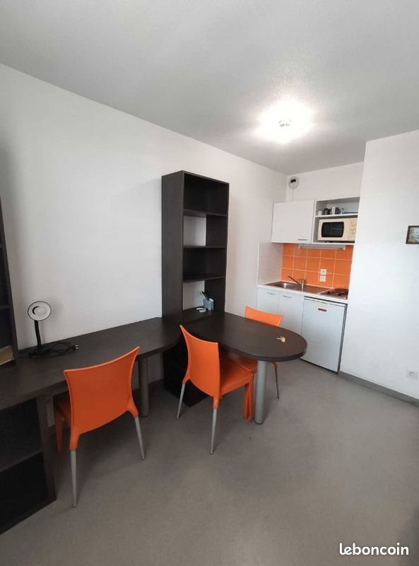 Appartement à louer, 18m², Nîmes