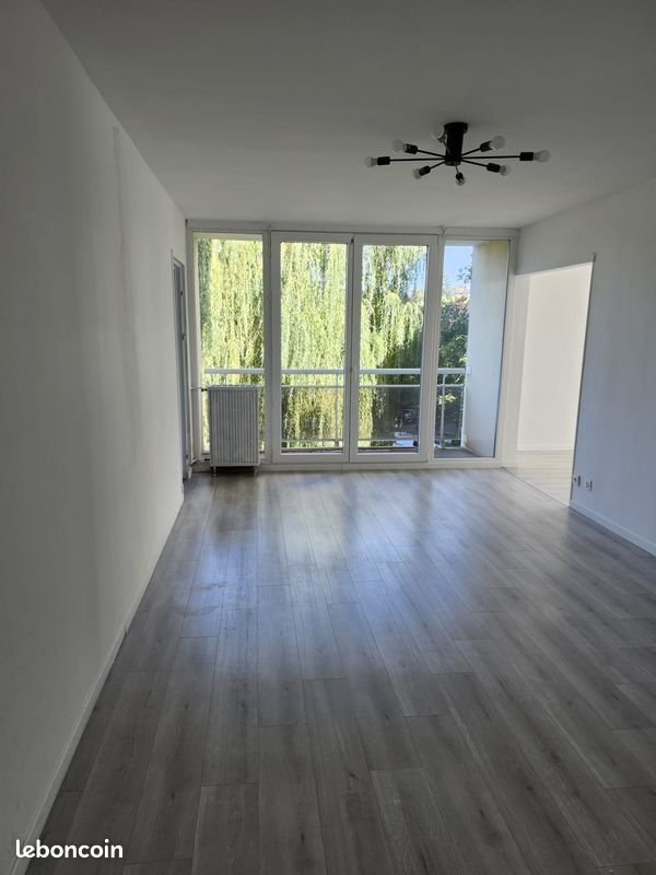 Appartement à louer, 100m², Saint-Étienne