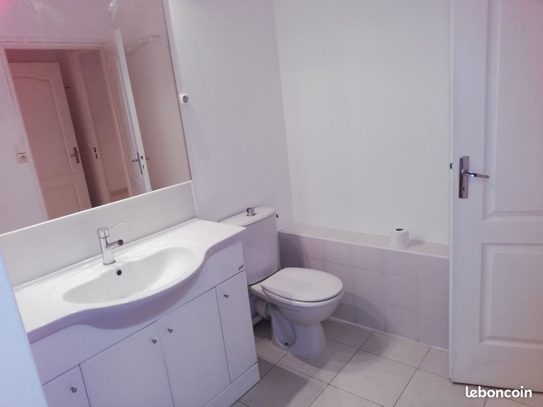 Appartement à louer, 41m², Marseille 8ème