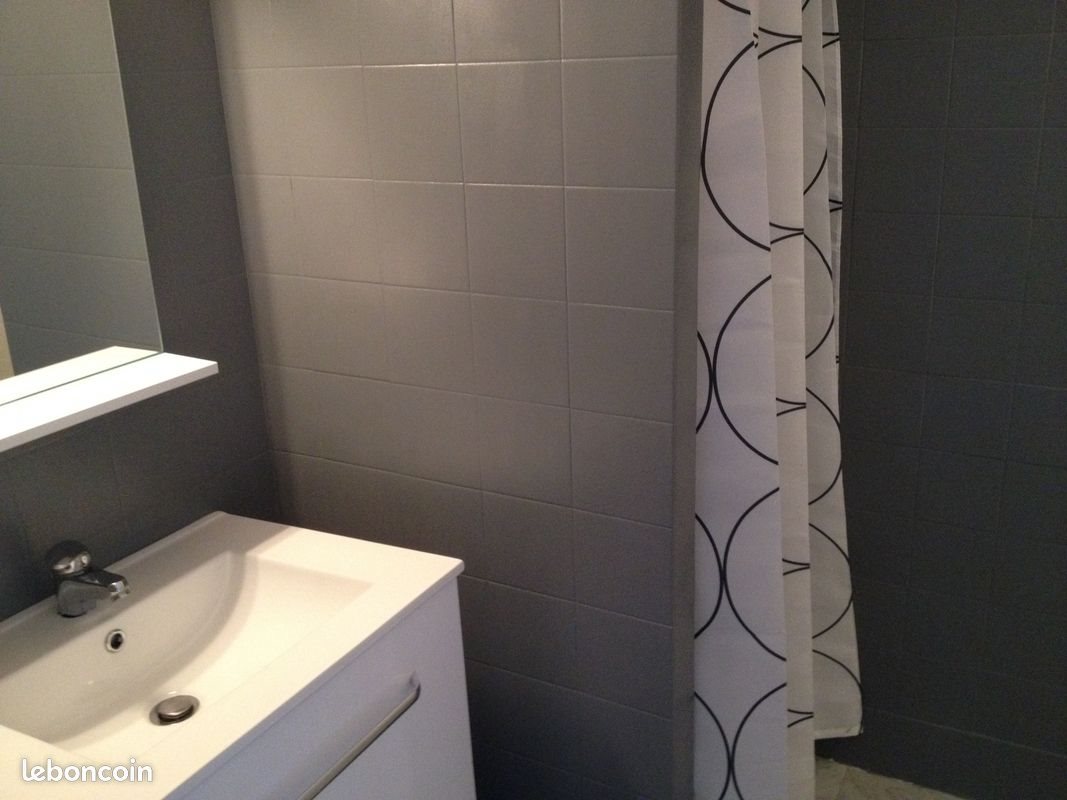 Appartement à louer, 27m², Nîmes