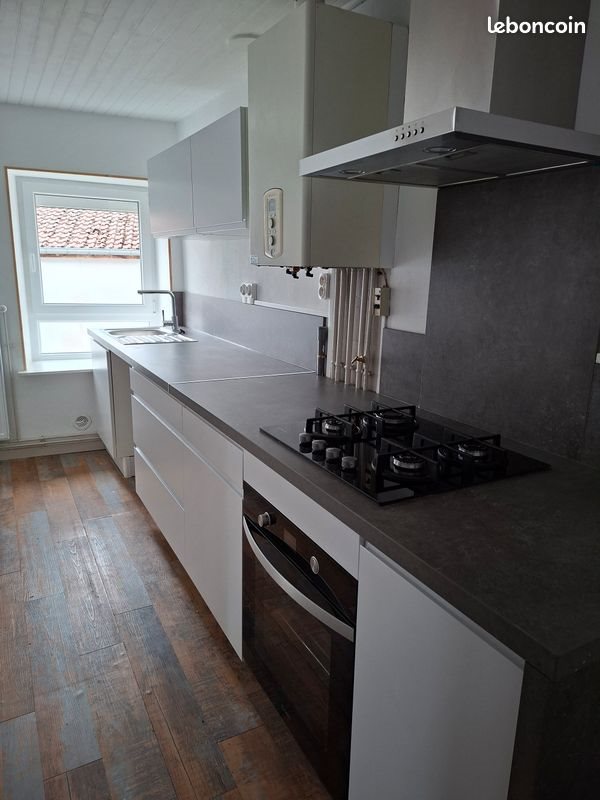 Appartement à louer, 105m², Foug