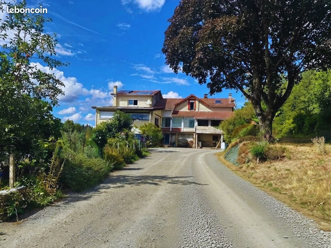 Maison à vendre, 198m², Châlus