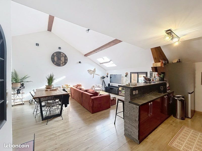 Appartement à vendre, 74m², Marnaz