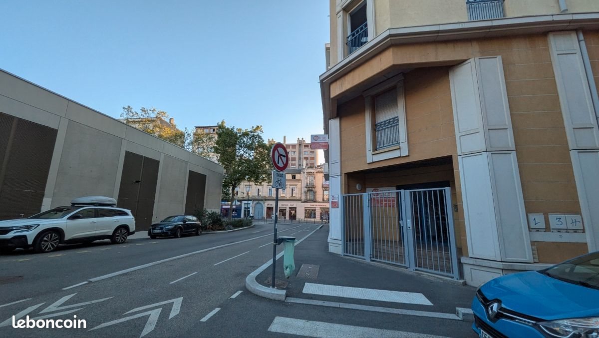 Appartement à louer, 18m², Saint-Étienne