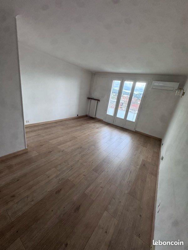 Appartement à louer, 60m², Marseille 15ème