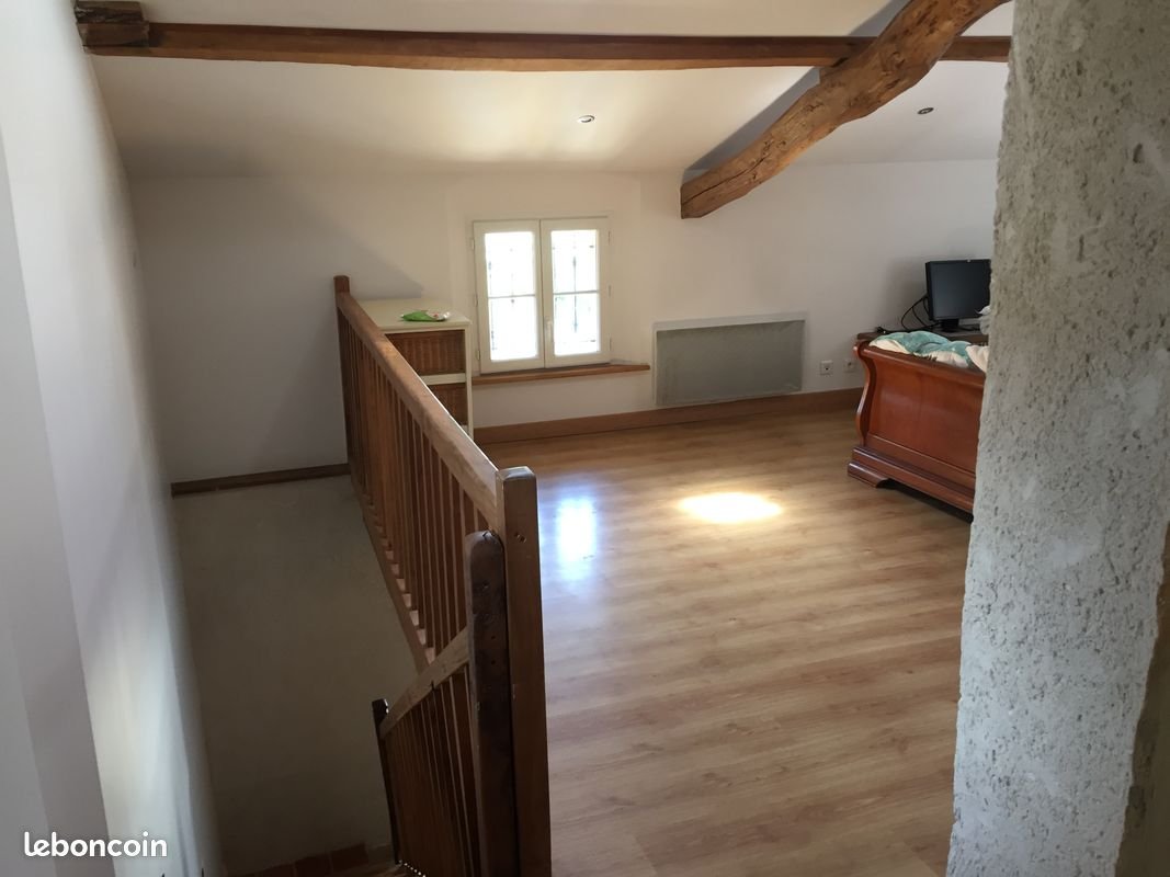 Maison à louer, 120m², Bioule