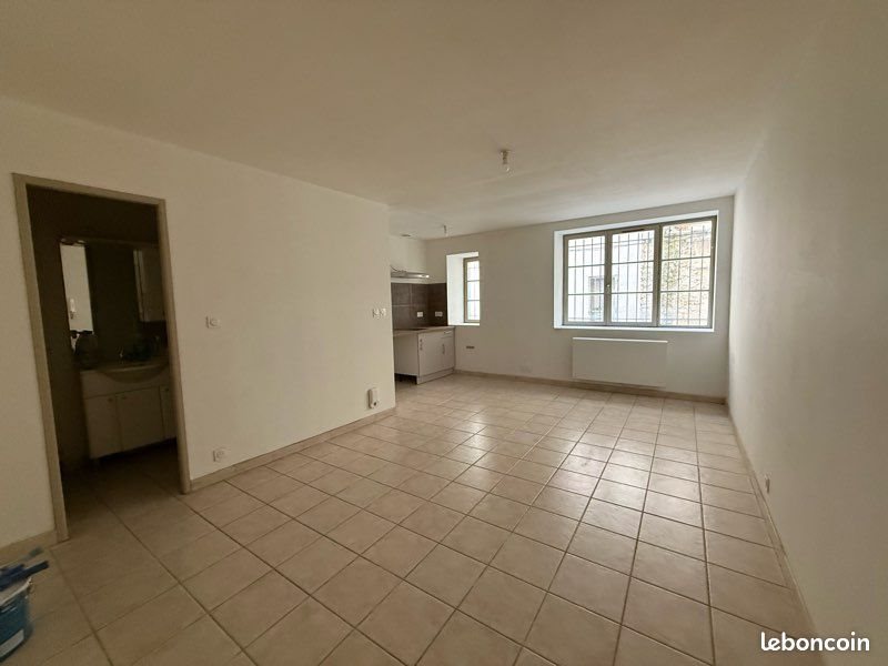 Appartement à louer, 28m², Nîmes