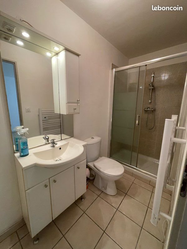 Appartement à louer, 28m², Nîmes