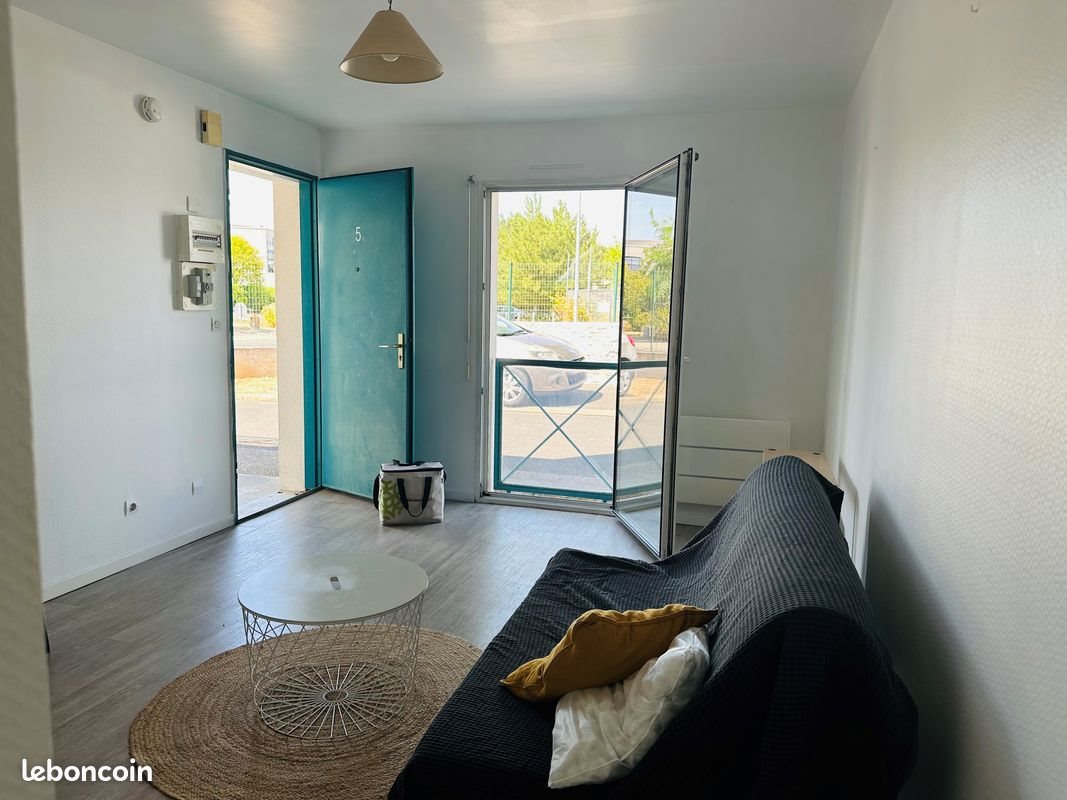 Appartement à louer, 25m², Niort
