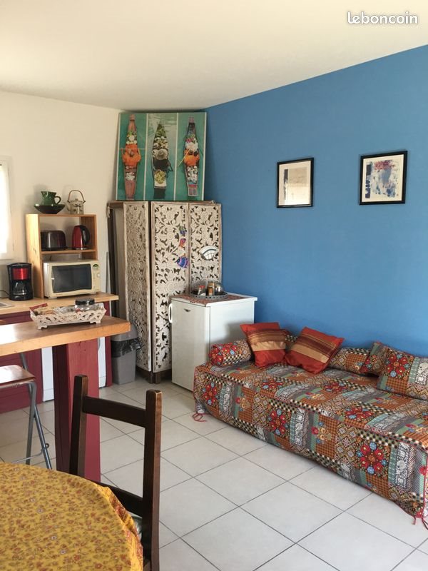 Maison à louer, 40m², Saint-Julien-de-Peyrolas