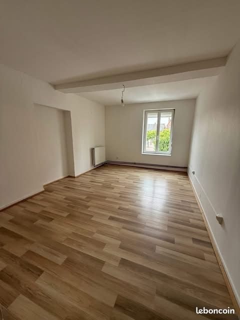Maison à louer, 85m², Catillon-sur-Sambre