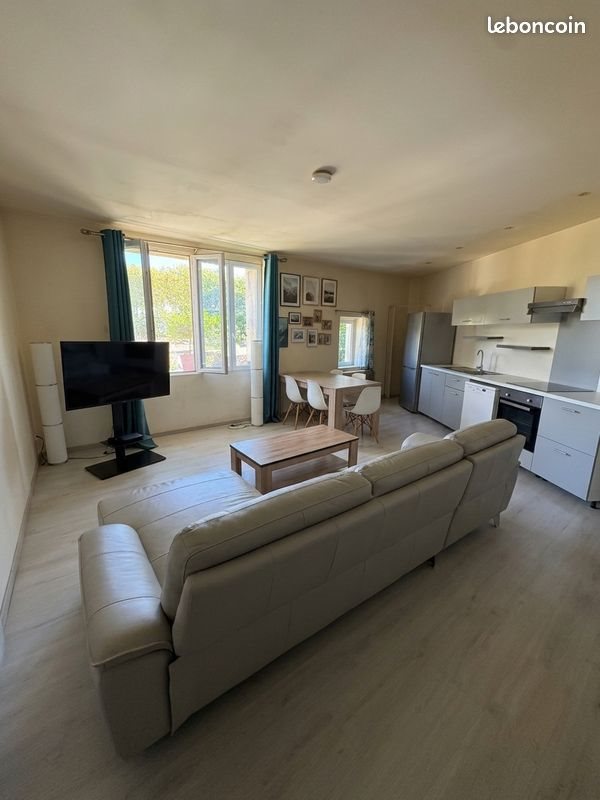 Appartement à louer, 85m², Hérépian