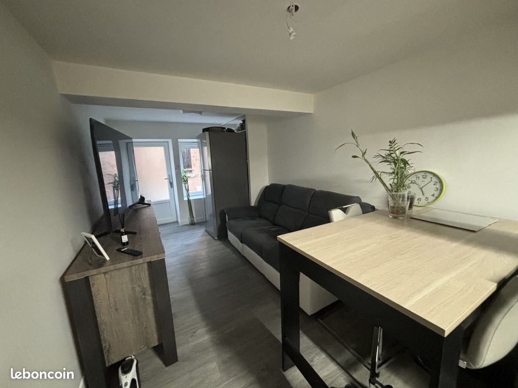 Maison à louer, 50m², Renaison