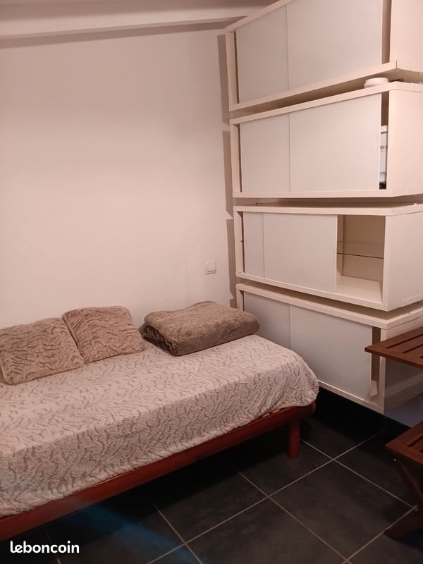 Appartement à louer, NaNm², Simiane-Collongue