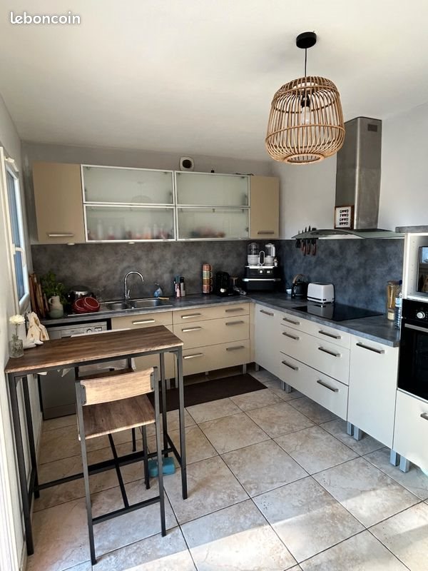 Maison à louer, 150m², Solliès-Pont