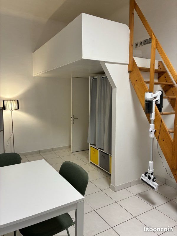 Appartement à louer, 16m², Ivry-sur-Seine