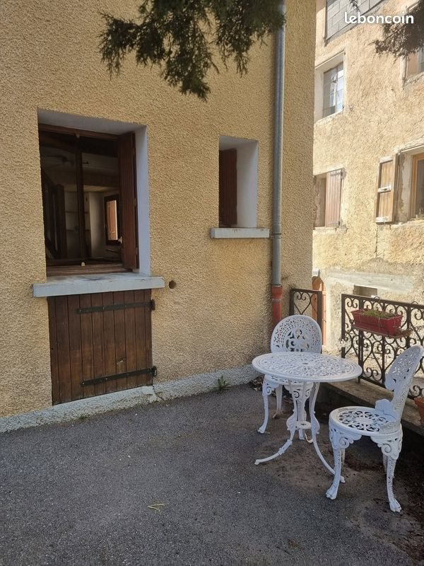 Appartement à louer, 50m², Seyne (Le Grand Puy)