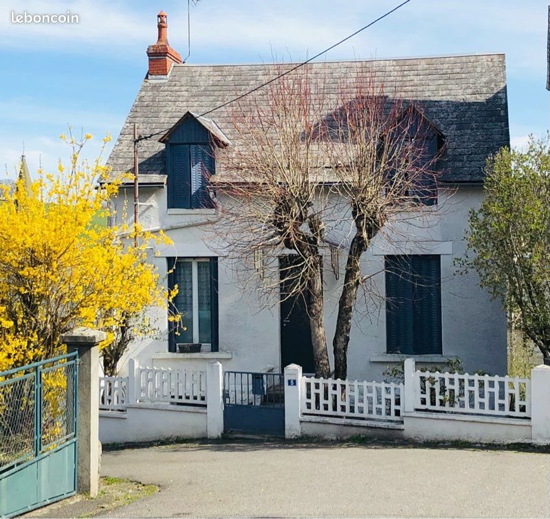 Maison à louer, 90m², Riom-ès-Montagnes