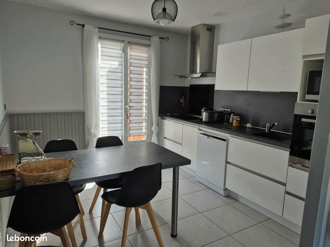 Maison à vendre, 110m², Exideuil-sur-Vienne