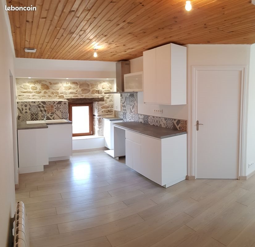 Appartement à louer, 75m², Billom