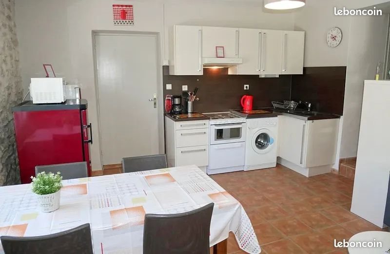Appartement à louer, 70m², Richerenches