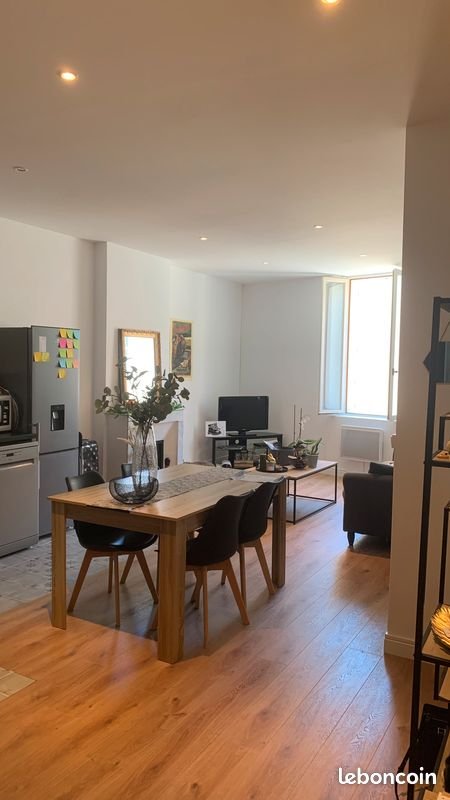Appartement à louer, 49m², Hyères