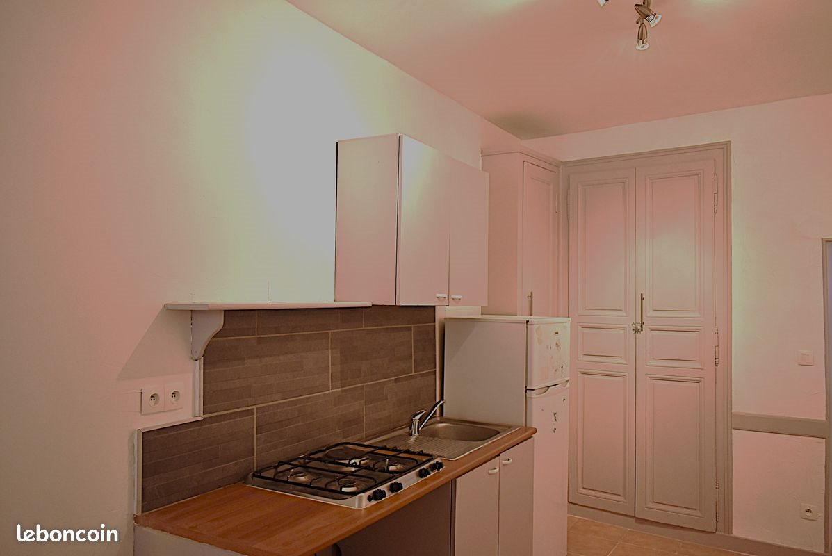 Appartement à louer, 79m², Loué