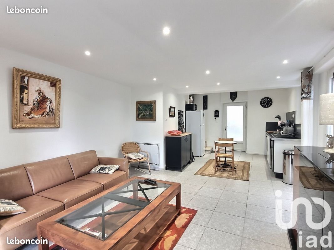Appartement à vendre, 70m², La Verdière