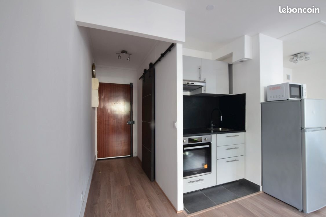 Appartement à louer, 35m², Courbevoie