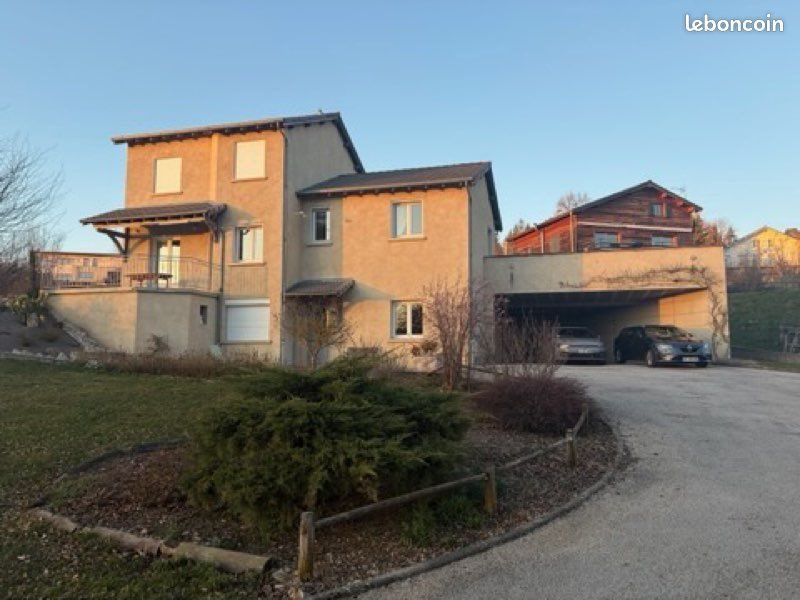 Maison à vendre, 195m², Saint-Julien-Chapteuil