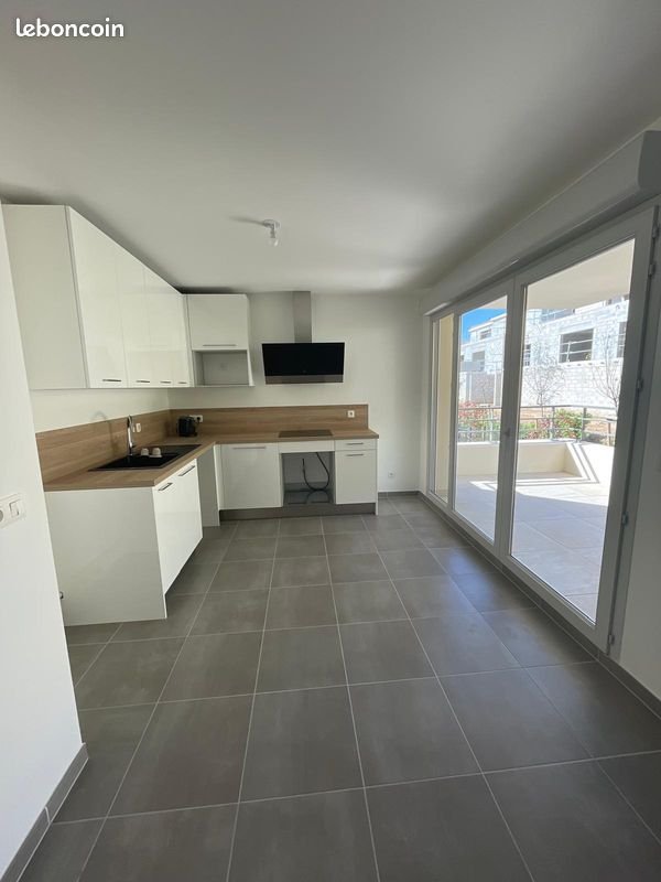 Appartement à louer, 76m², Ollioules