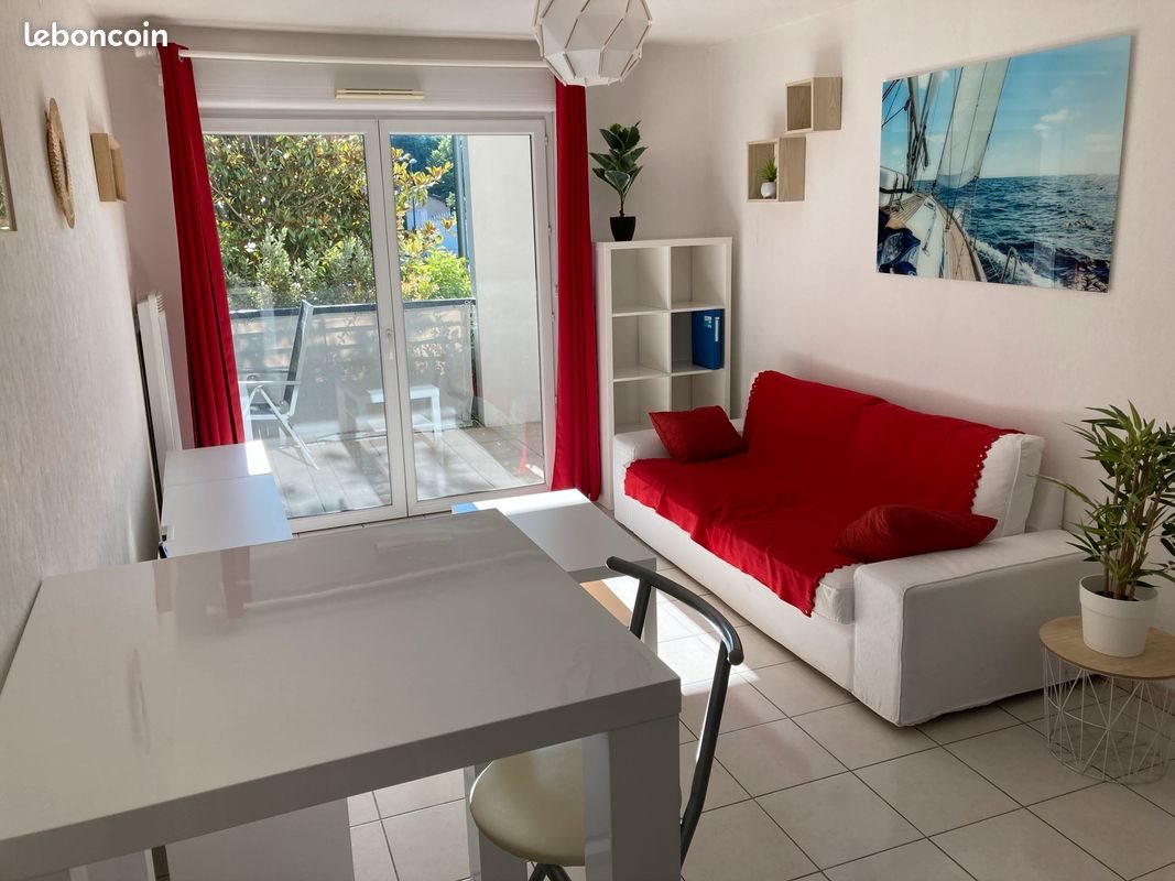 Appartement à louer, 41m², Nîmes