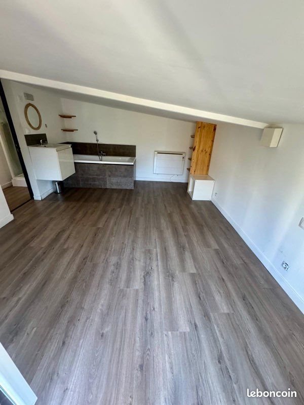 Maison à louer, 55m², Rians