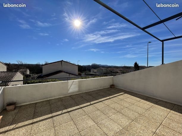 Appartement à louer, 68m², Rousset