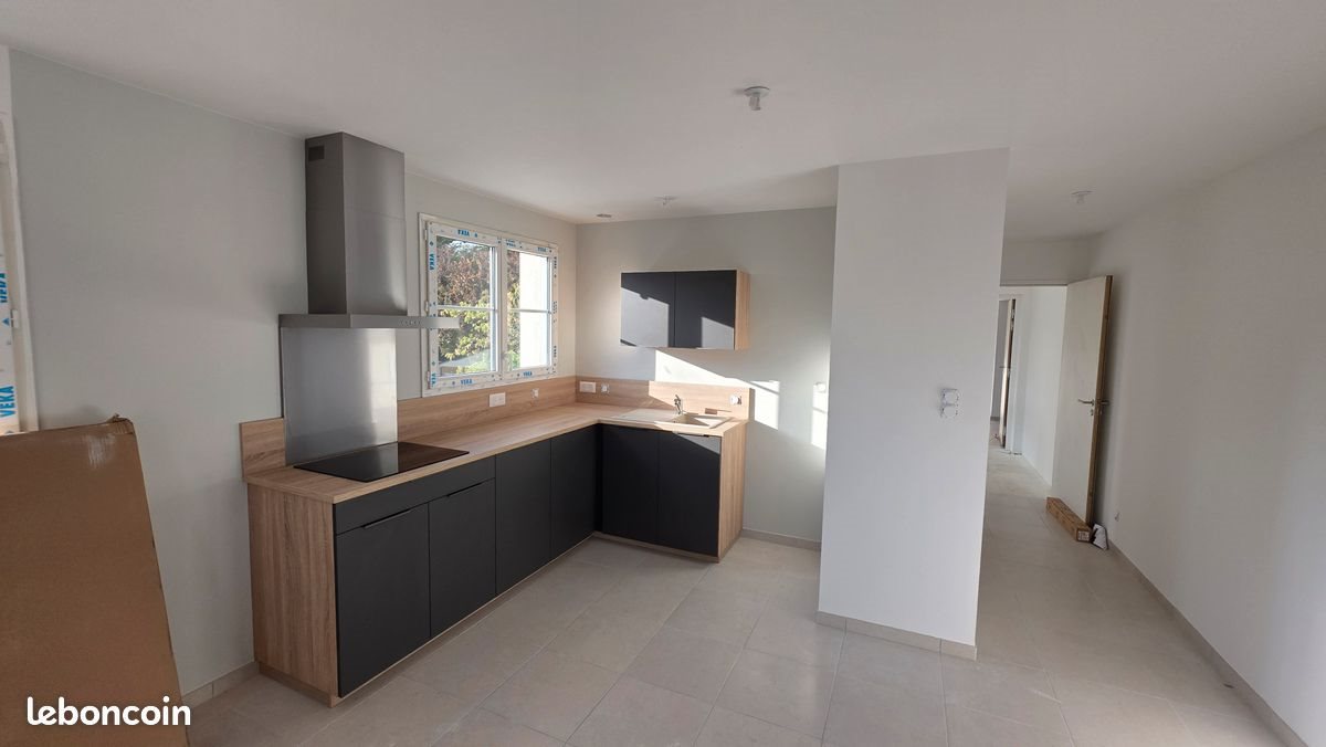 Appartement à louer, 59m², Saintes