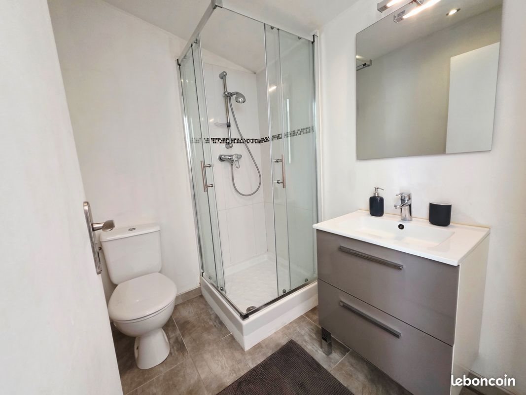 Appartement à louer, 27m², Nîmes